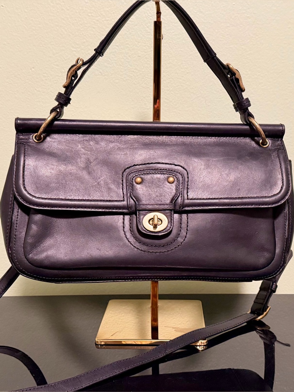 Coach 2012 22062 Black Leather City Willis Legacy East West Shoulder Bag